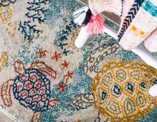 Vista 4 de Unique Loom Positano Collection - Alfombra costera moderna de tortugas en beige, de la colección Positano (2 x 7 pies)