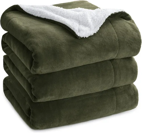 Vista 38 de Bedsure GentleSoft - Manta de forro polar Sherpa para sofá, manta de Navidad gruesa y cálida para invierno, manta de felpa suave y esponjosa como