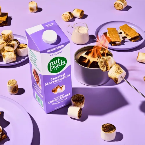 Vista 4 de nutpods Crema de café sin lácteos de malvavisco tostado sin azúcar, 32 onzas, paquete de 6