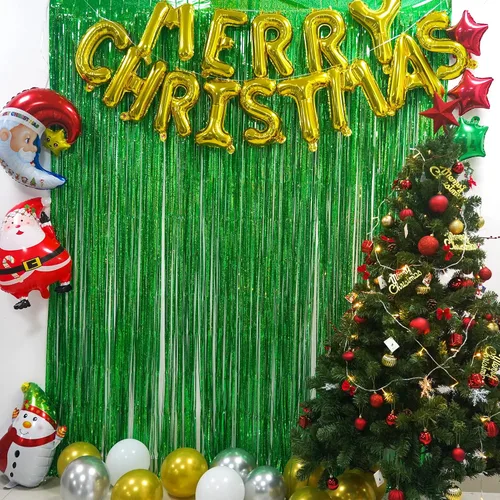 Vista 4 de GREATRIL Cortinas de flecos de oropel rojo y verde para fiesta de Navidad, telón de fondo de cabina de fotos, 3.2 pies x 8.2 pies x 4 paquetes