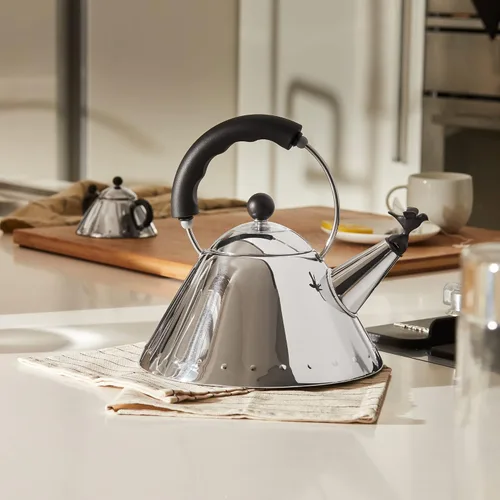 Vista 4 de Alessi 9093 B - Hervidor de agua con mango y silbato en forma de pájaro, acero inoxidable y PA, negro