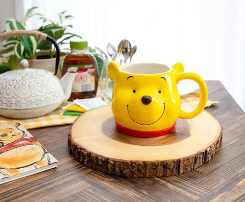 Vista 5 de Winnie the Pooh Disney - Taza de cerámica esculpida en 3D, taza de café grande para té, expreso, cacao, capacidad para 20 onzas