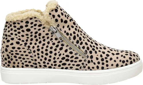 Vista 3 de CUSHIONAIRE Zapatos deportivos Heaven Hidden Wedge Faux Shearling para mujer + espuma viscoelástica
