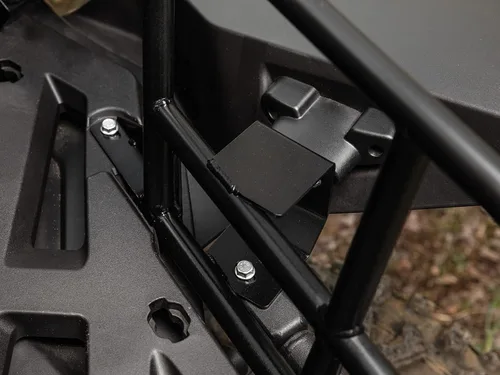 Vista 6 de SuperATV Caja de cama para CFMOTO ZForce 950 2021-2022, los puntos de anclaje facilitan la fijación de la carga, fabricado con tubos de acero