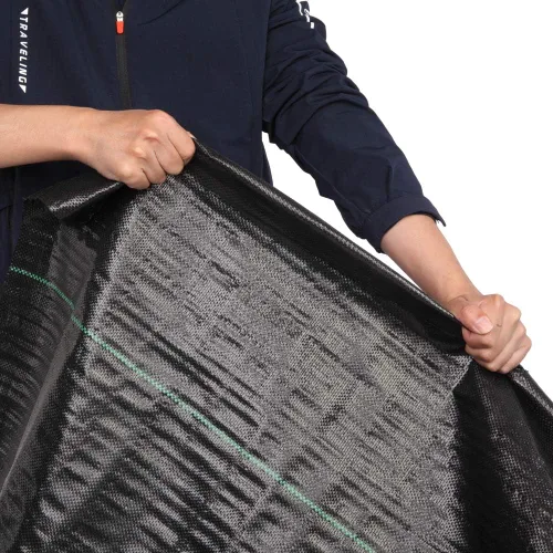 Vista 4 de TUFFIOM 3 x 300 pies Barrera de malezas para jardín, tela de paisaje, cubierta UV-resistente, material resistente de 125gsm/3.7OZ para control