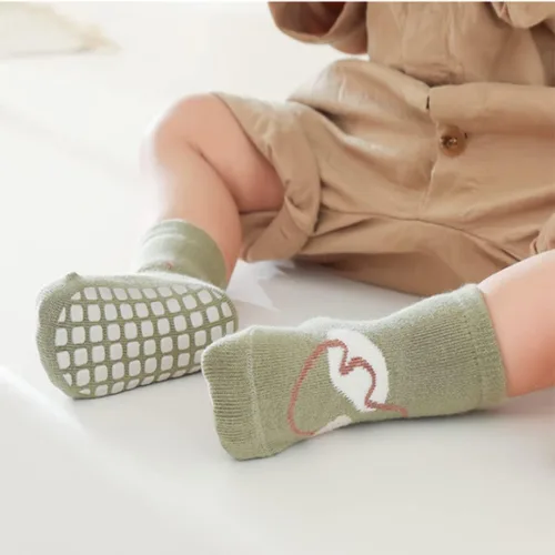 Vista 6 de Adeimoo Calcetines antideslizantes de algodón con diseño de dibujos animados para bebés y niñas pequeñas