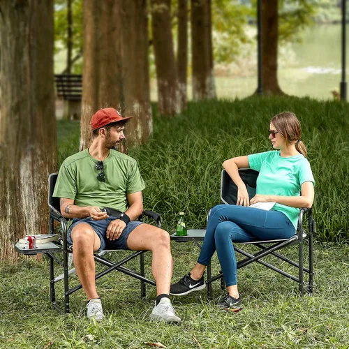 Vista 4 de TIMBER RIDGE Silla de campamento ligera de gran tamaño, silla de directores de aluminio con mesa auxiliar para campamento al aire libre, césped