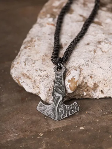 Vista 4 de HAQUIL Joyería vikinga, collar con colgante de talismán vikingo de acero inoxidable de hierro forjado antiguo, regalo de joyería vikinga para hombres