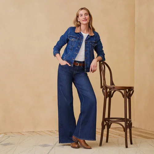 Vista 6 de Levi Strauss Signature Gold Jeans de pierna ancha totalmente moldeadores para mujer Leyenda azul