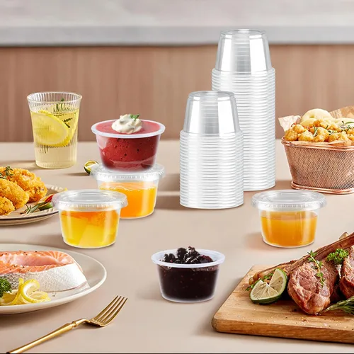Vista 6 de Paquete de 360 recipientes de condimentos de 4 onzas con tapas, tazas desechables para salsa Clear Plastic Condiment & Jello Shot Cups, Small