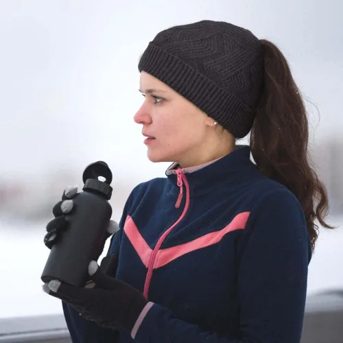 Vista 5 de Gorro de invierno para mujer Gorra de punto para cabello de cola de caballo con moño y cola de caballo Gorro de pelo con pompones con agujero