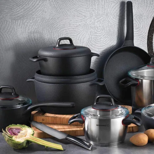 Vista 2 de KORKMAZ GUSTO PLUS VOLKANIT - Cazuela baja de 9.4 in / 2.5 L (pequeña 2.6 qt)