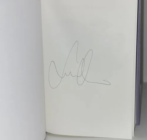 Vista 2 de Libro de tapa dura firmado por Soman Chainani "La Escuela para el Bien y el Mal: La Edición del Coleccionista (La Escuela para el Bien y el Mal, 1)