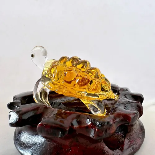 Vista 2 de Figura de tortuga marina de vidrio soplado a mano hecha a mano de cristal lindo animal artesanal pecera con adornos en miniatura, decoración