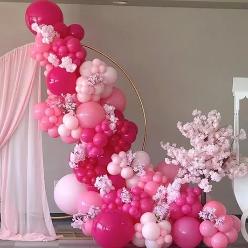 Vista 6 de Thomtery Globos blancos de confeti rosa, 50 globos de látex de 12 pulgadas para fiestas de cumpleaños, decoraciones del día de San Valentín