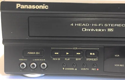 Vista 2 de Panasonic PV-D4742 DVD-VCR Combo, Negro