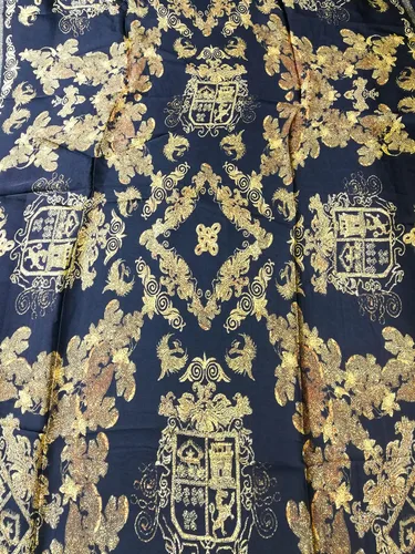 Vista 4 de Shanlin Bufandas largas de satén floral para mujer en caja de regalo