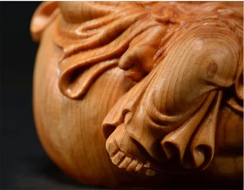 Vista 4 de Lindo Buda riendo sentado en la bolsa de dinero, estatua para riqueza, regalo de Feng Shui, mini figura de Buda feliz, decoración de coche