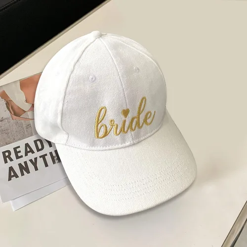 Vista 6 de PartyGifts&beyond Sombrero de béisbol de dama de honor, paquete de 6 sombreros de despedida de soltera, sombrero de escuadrón de novia para regalo