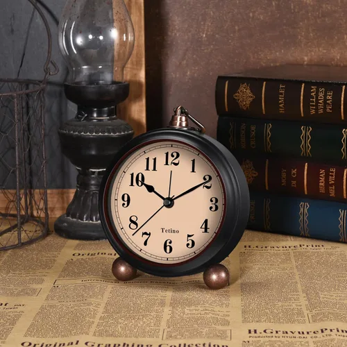 Vista 3 de Tetino Reloj despertador analógico, reloj de escritorio alimentado por batería con luz nocturna, silencioso, sin tictac, reloj despertador de diseño