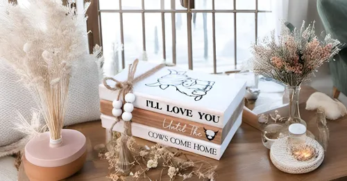Vista 8 de LIVDUCOT Highland Cow Wood Book Stacks Decor – Letrero decorativo rústico de granja para el hogar, mesa de café, manto, chimenea, estantes – I'll