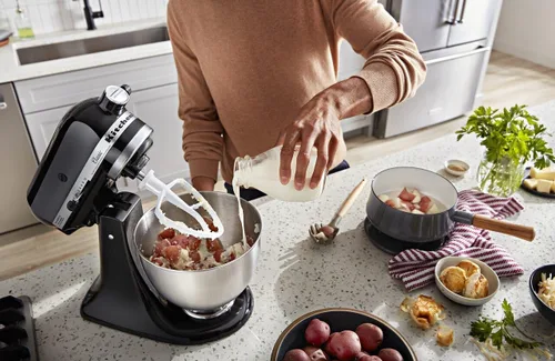 Vista 5 de Batidora clásica de pie KitchenAid K45SSWH K45SS, 275 W, 4 1/2 qt, Negro ónice