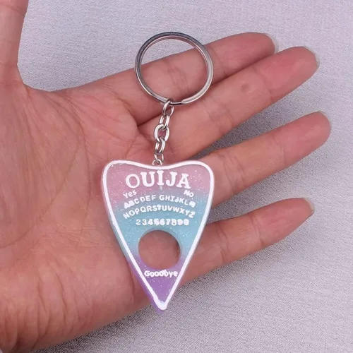 Vista 2 de Ouija - Llavero de tablero con bola de pompón para mujeres y niñas, llaveros brillantes para llaves de automóvil, bolsos y joyas