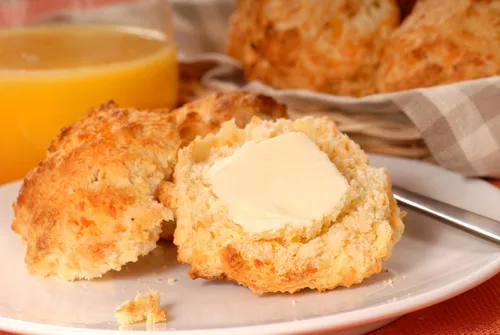 Vista 3 de Real Southern Buttermilk Biscuits - Bolsa de tela de 10 onzas