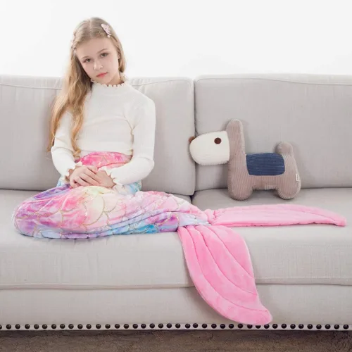 Vista 2 de COSUSKET Manta de cola de sirena para niñas, suave y premium para todas las estaciones, diseño de escamas de peces coloridas para acurrucarse