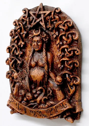 Vista 4 de Dryad Design Habondia - Placa de pared - Diosa celta de la prosperidad para decoración del hogar (acabado de madera)