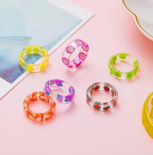 Vista 5 de MOROYA 20 anillos de resina coloridos para mujer, flores de limón, fresa, resina de frutas, anillos de acrílico gruesos, anillos de plástico