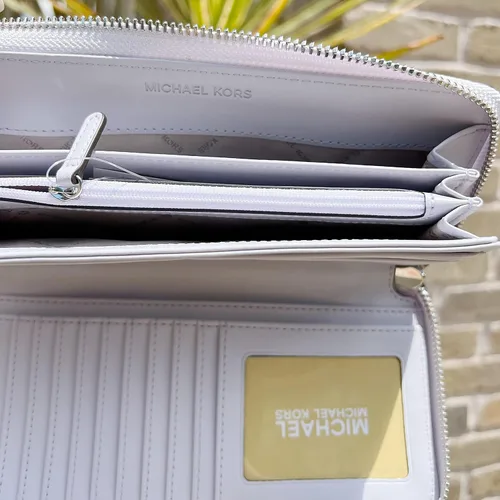 Vista 4 de Michael Kors Jet Set Travel Continental Lavanda Lavender Mist M