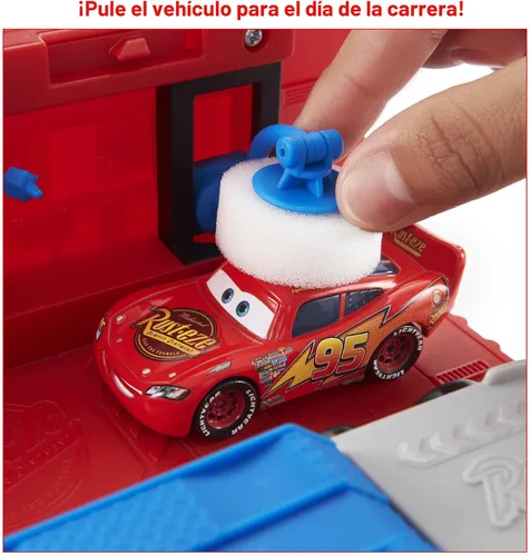 Vista 2 de Mattel Disney and Pixar Cars Transforming Mack Playset, camión de juguete 2 en 1 y estación de afinación con lanzador, elevador y más, gráficos