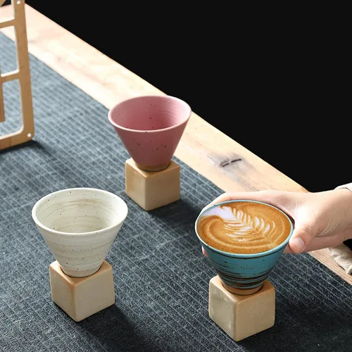 Vista 2 de 2 tazas de café de cerámica gruesa con base de 6.8 fl oz, taza de porcelana con forma de cono triangular creativa, estilo retro, embudo de gres