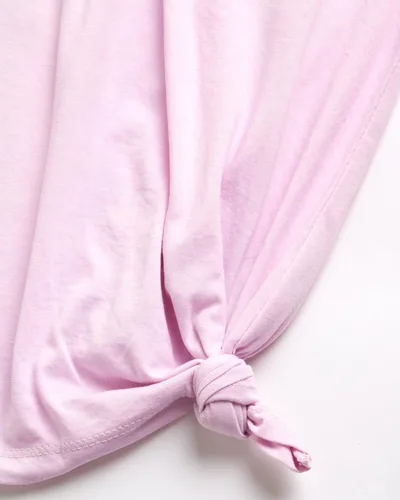 Vista 4 de Reebok Conjunto de pantalones cortos activos para niña, 2 piezas, camiseta de rendimiento y pantalones cortos de ciclismo, ropa deportiva de verano