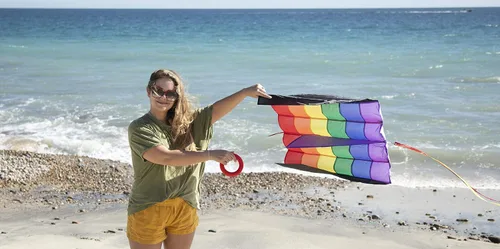 Vista 4 de In the Breeze Rainbow Stripes 5.0 Parafoil Kite