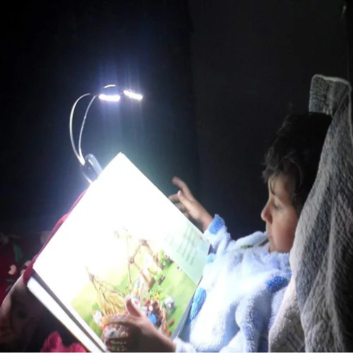 Vista 8 de 8 luces LED de soporte de música, 3 modos, luz de libro USB, luz blanca de doble cabezal, clip con batería, lámpara de lectura para proteger