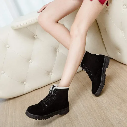 Vista 6 de DADAWEN Botas de nieve de gamuza impermeables con cordones para mujer