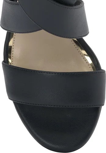 Vista 9 de Jessica Simpson Jinxxi Sandalias para mujer, con taco de cuña