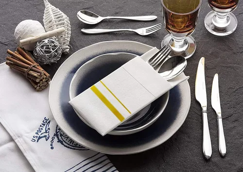 Vista 2 de Servilletas desechables de cena de tela con bolsillo incorporado para cubiertos, servilletas de boda de lino de aspecto blanco y dorado, preplegadas