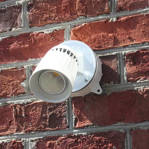 Vista 2 de Sigma Engineered Solutions 14337BR - Luz LED resistente a la intemperie, 10 W, color bronce