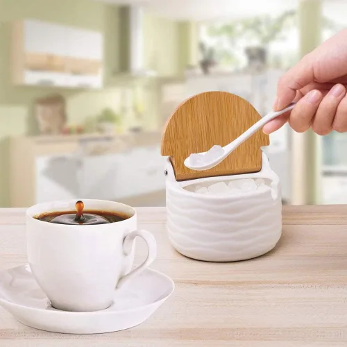 Vista 4 de Recipiente de cerámica con tapa y cuchara de bambú, tarro de porcelana de 9.1 onzas líquidas para pimienta con etiqueta de pizarra, para C-001