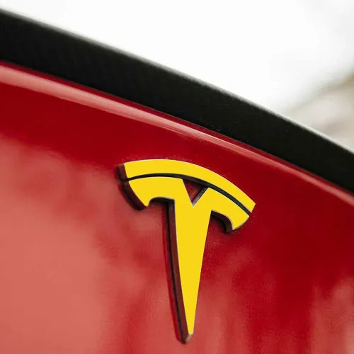 Vista 10 de IPG Compatible con Tesla Modelo 3 Juego de calcomanías (Set de 9 logotipos) Adhesivos para personalizar tu vehículo