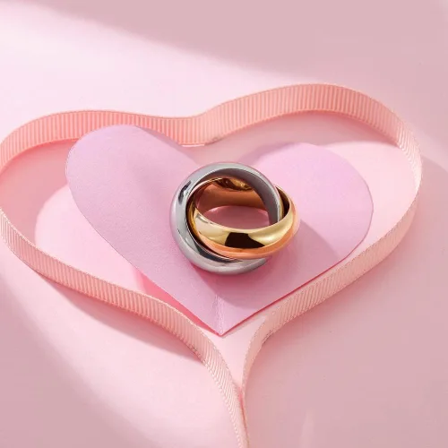 Vista 6 de WISTIC Multi Colors Diamond Crystal Clover Bands Statement Rings for Women and Girls Infinity Interlocked Rolling Rings Cocktail Enhancer Finger