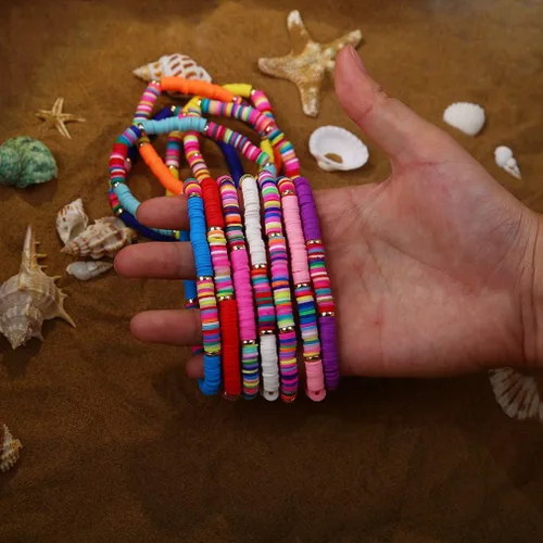 Vista 6 de CASDAN 14 pulseras Heishi para mujer con cuentas de disco de vinilo arco iris Srting Stack pulsera surfista cuerda elástica pulseras verano playa
