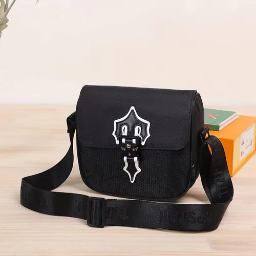 Vista 7 de Trapstar - Bolso reflectante Trapstar, bolso cruzado Trapstar, tela Oxford de moda ligera para hombre, bolso de hombro hip hop, Negro