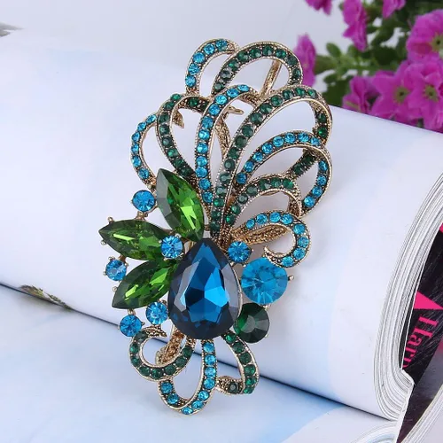 Vista 3 de EVER FAITH Colgante de broche de lágrima con cinta de flores de cristal austriaco, Cristal