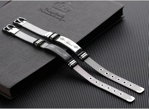 Vista 3 de LoraPetid Pulseras personalizadas para hombres, pulseras de acero inoxidable grabadas con fotos y texto, pulseras de joyería personalizadas