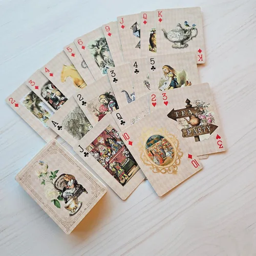 Vista 4 de Serenity Fair Alice's Adventures in Wonderland - Baraja de 54 cartas únicas (beige)
