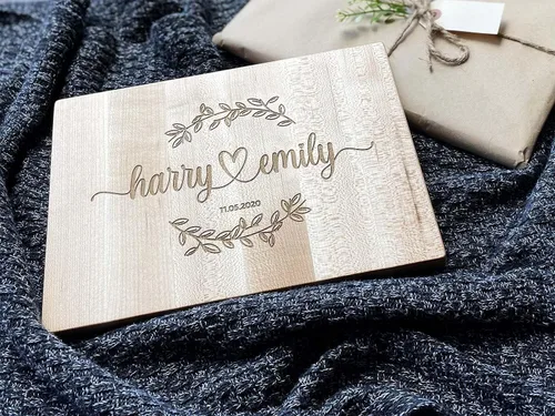 Vista 8 de Personalized Cutting Board, Customized Engraved Cutting Board, Gift for Wedding, Anniversary, Birthday, Housewarming Walnut & Maple